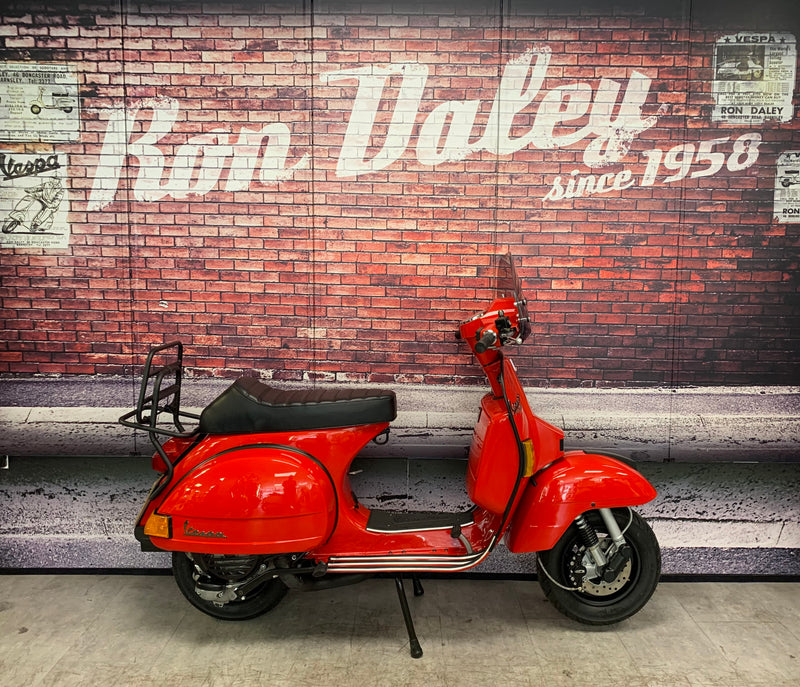 **SOLD**Vespa PX200 Special Edition No. 220